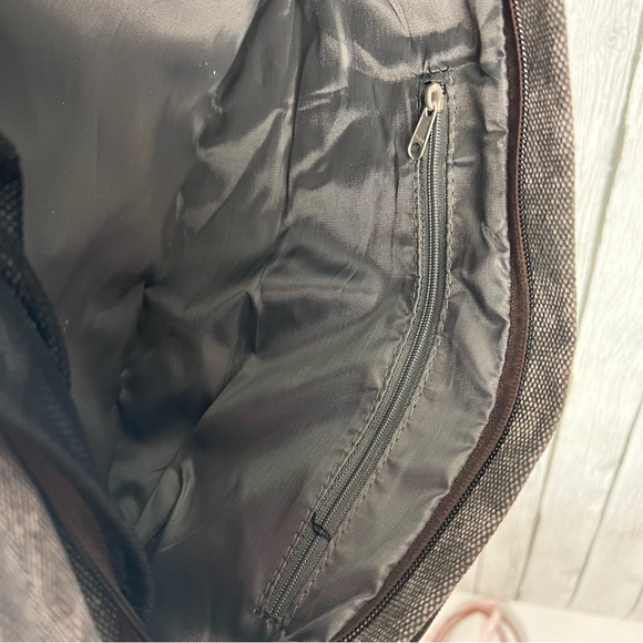 Meru Sling Backpack Bag - Small Single Strap Crossbody Pack for Women Acid Wash - Picture 6 of 11